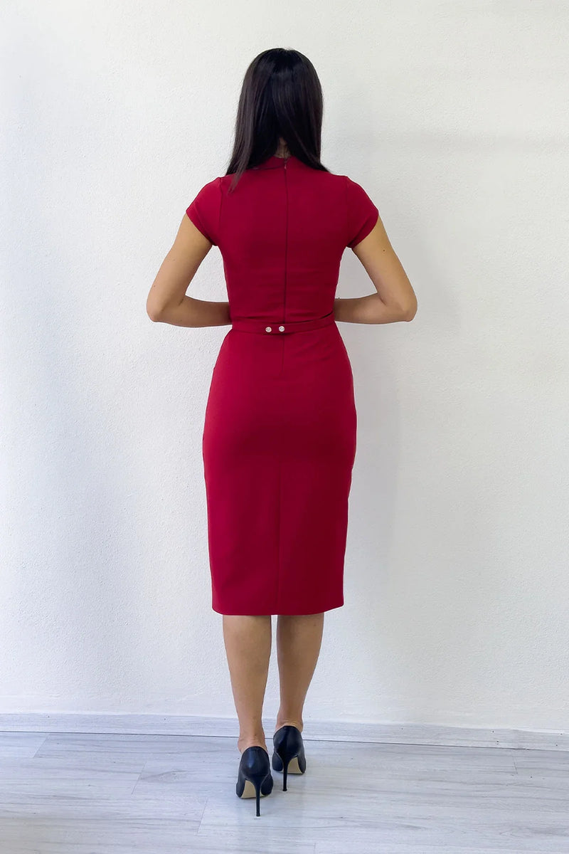 Kırmızı V Yaka Yarım Kol Kemerli Midi Boy Kalem Elbise 