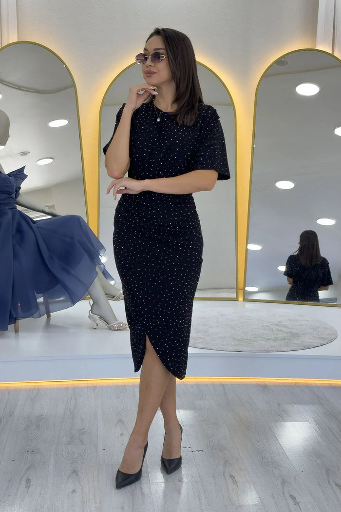 Kadın Siyah Taş Detaylı Yarasa Kol Anvelop Elbise 