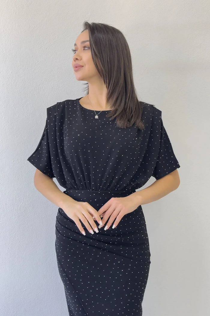 Kadın Siyah Taş Detaylı Yarasa Kol Anvelop Elbise 