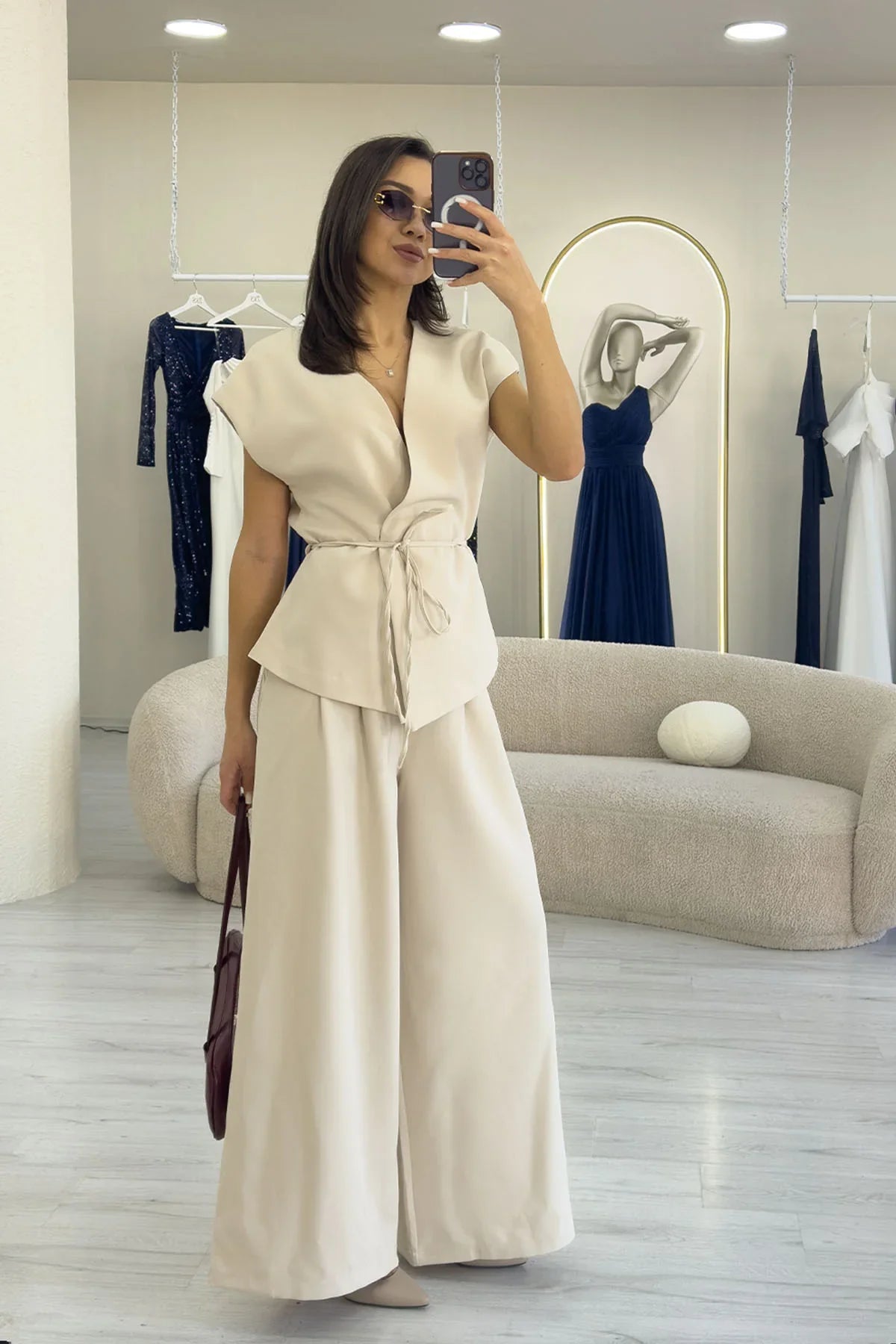 Kadın Krem Bol Paça Dökümlü Bağlamalı Yelek Pantolon İkili Takım 