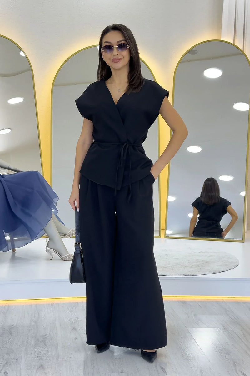 Kadın Siyah Bol Paça Dökümlü Bağlamalı Yelek Pantolon İkili Takım 