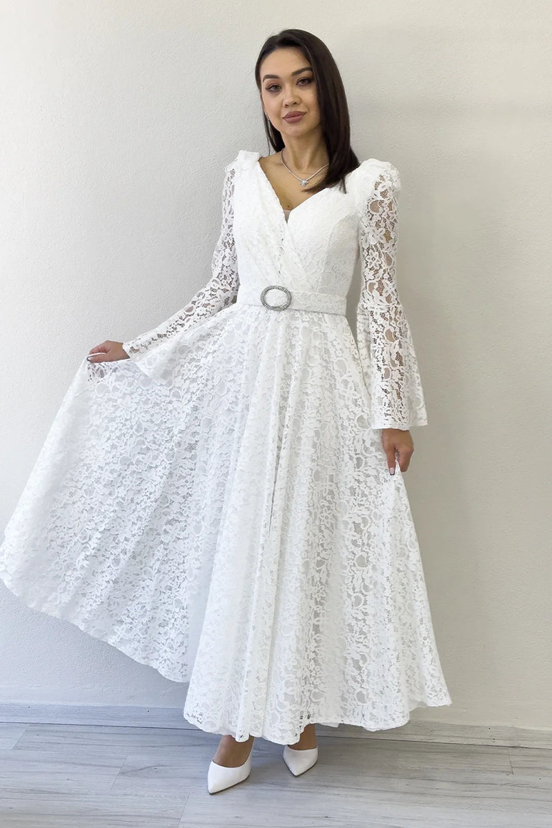 Beyaz Kruvaze Yaka Kemer Detaylı Dantelli Uzun Kol Midi Boy Nikah Elbise