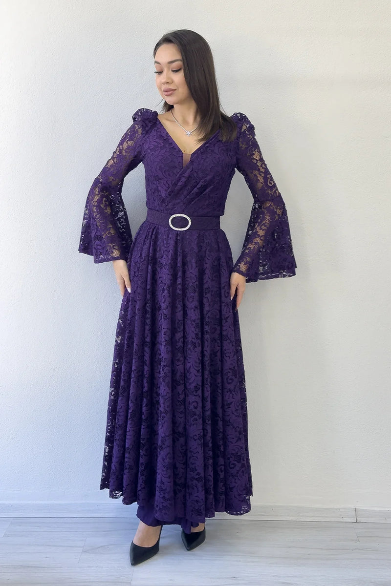 Mor Kruvaze Yaka Kemer Detaylı Dantelli Uzun Kol Midi Boy Elbise