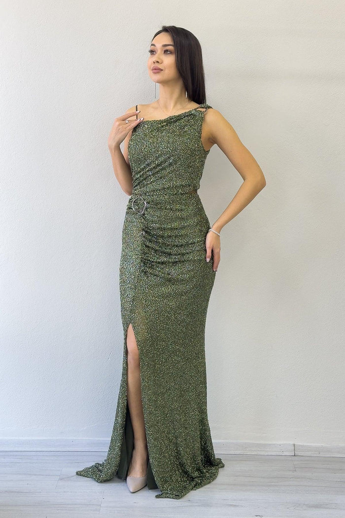 Haki Tek Omuz Aksesuar Detaylı Yırtmaçlı Pul Payet Abiye Elbise 