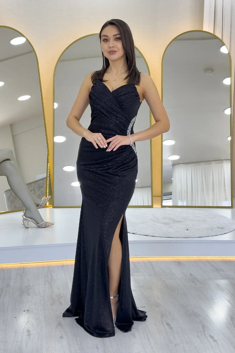 Siyah Askılı Kruvaze Yaka Drapeli Taş Detaylı Simli Abiye Elbise