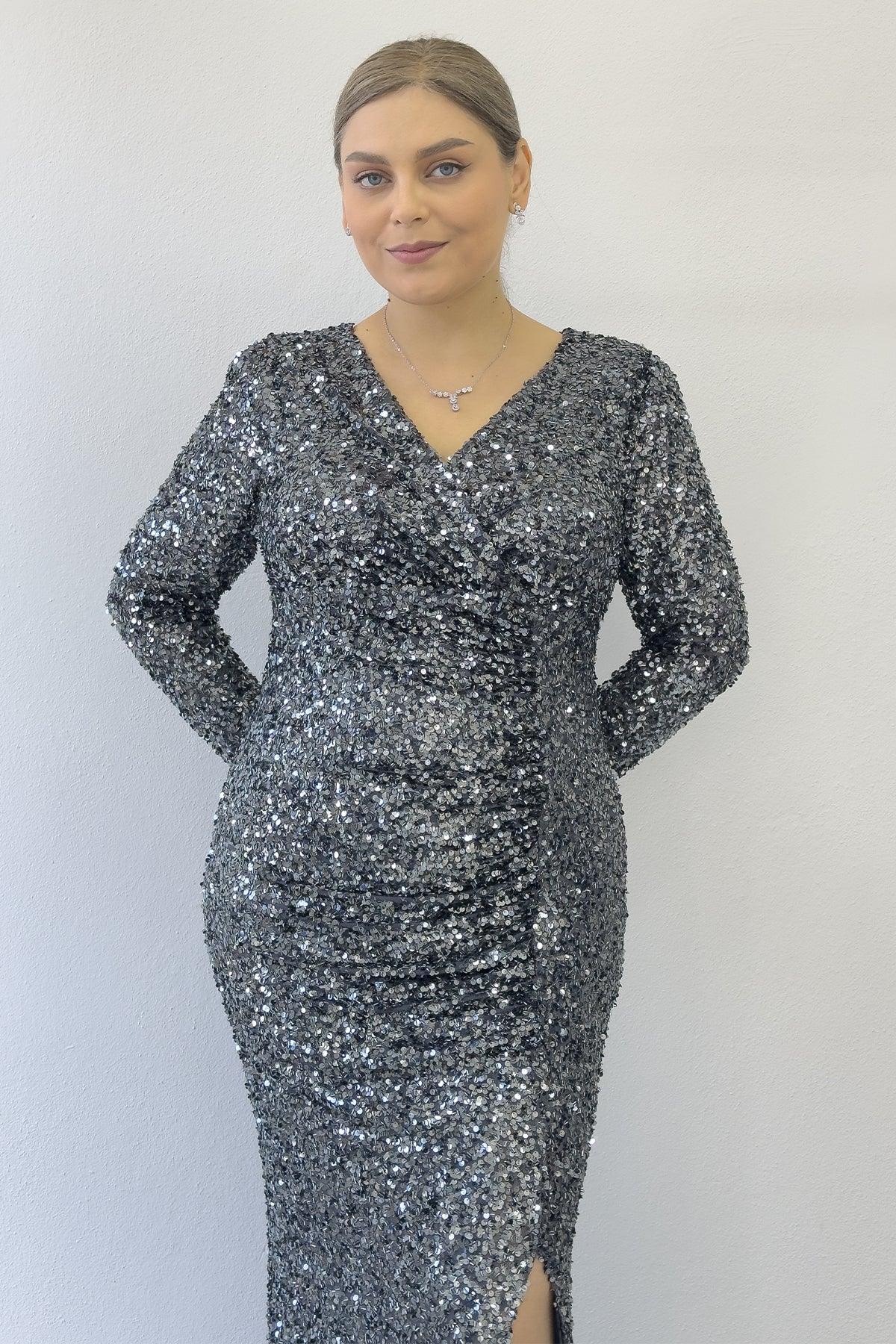 Gümüş Uzun Kol Pul Payet Yırtmaçlı Büyük Beden Abiye Elbise