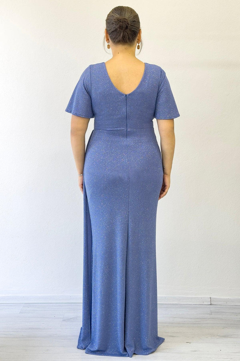 İndigo Kruvaze Yaka Simli Büyük Beden Yırtmaçlı Taş Detaylı Abiye Elbise 