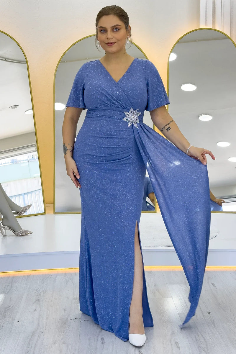 İndigo Kruvaze Yaka Simli Büyük Beden Yırtmaçlı Taş Detaylı Abiye Elbise 