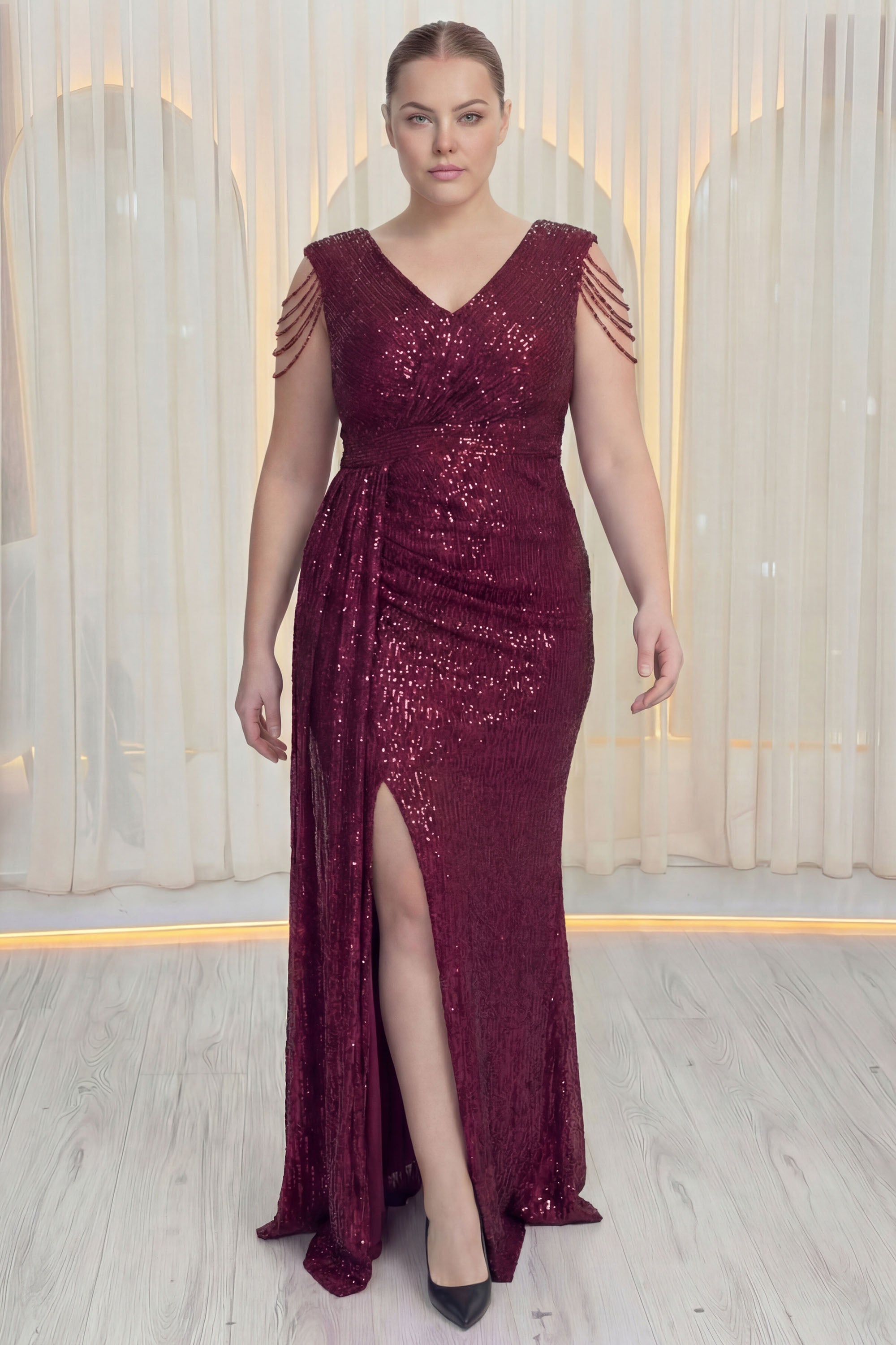 Kadın Bordo Kuyruklu Pul Payet Büyük Beden Abiye Elbise