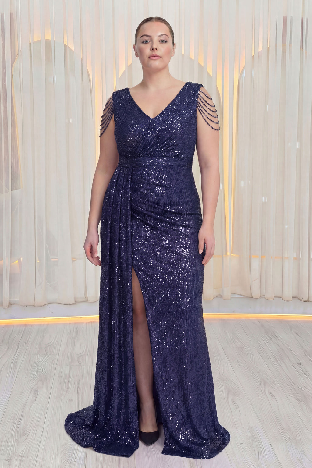 Kadın Lacivert Kuyruklu Pul Payet Büyük Beden Abiye Elbise