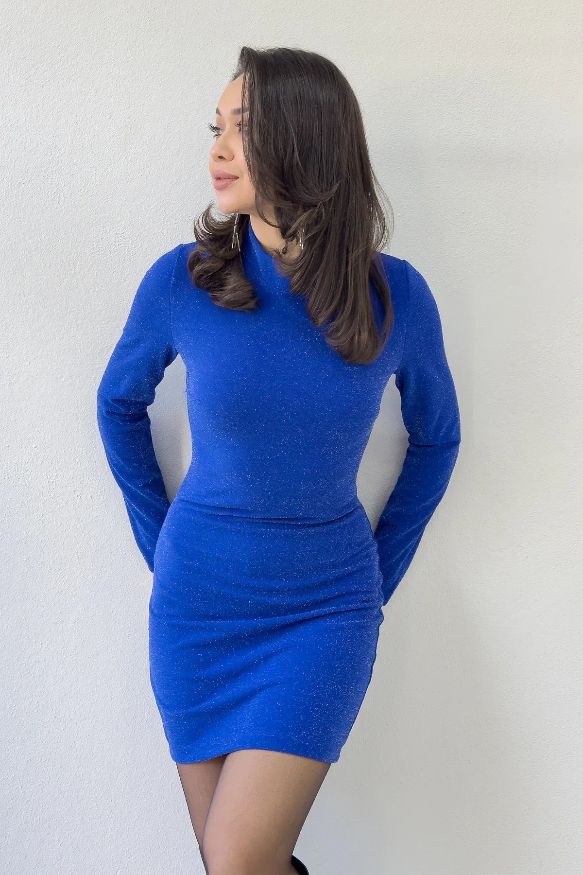 Saks Dik Yaka Simli Uzun Kollu Kısa Elbise