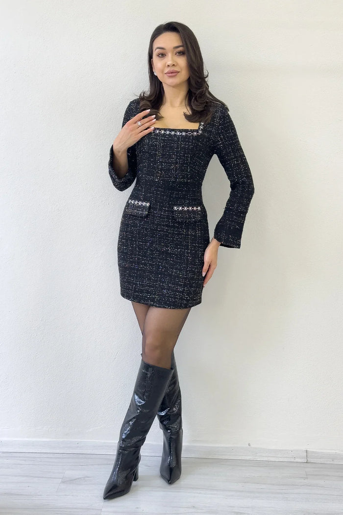 Siyah Kare Yaka Taş İşlemeli Tüvit Elbise