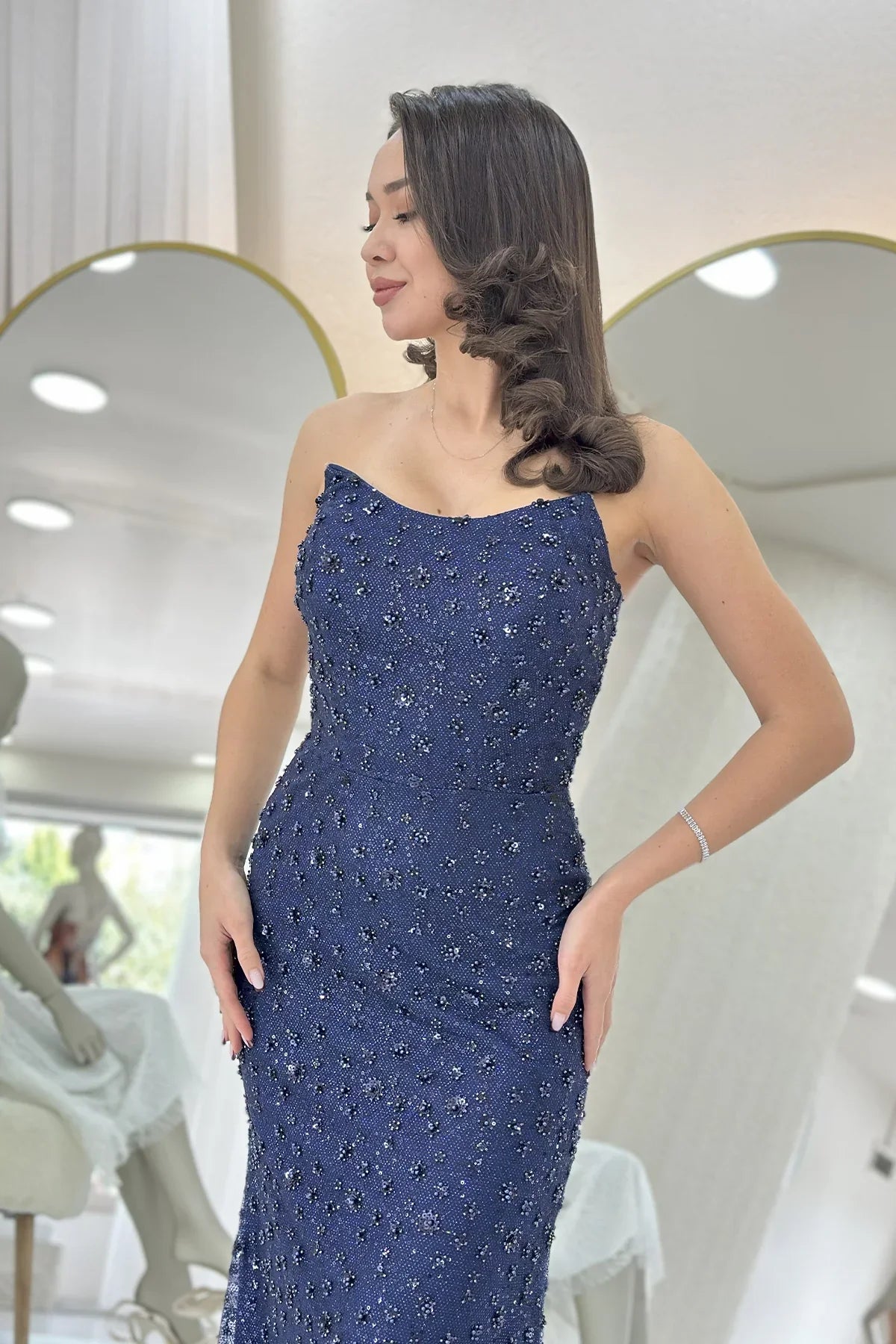 Lacivert Straplez Taş İşlemeli Uzun Abiye Elbise