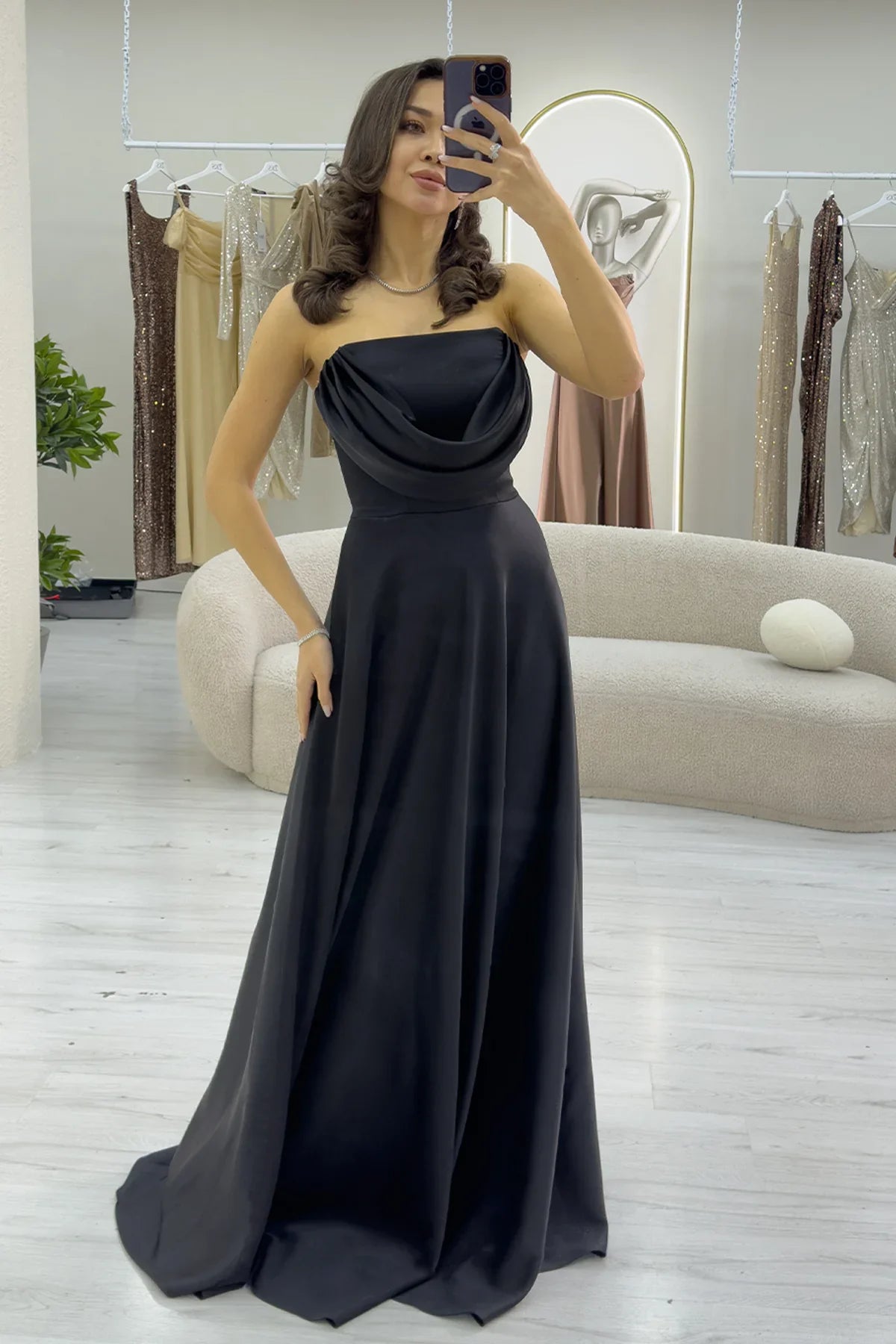 Siyah Straplez Saten Uzun Abiye Elbise