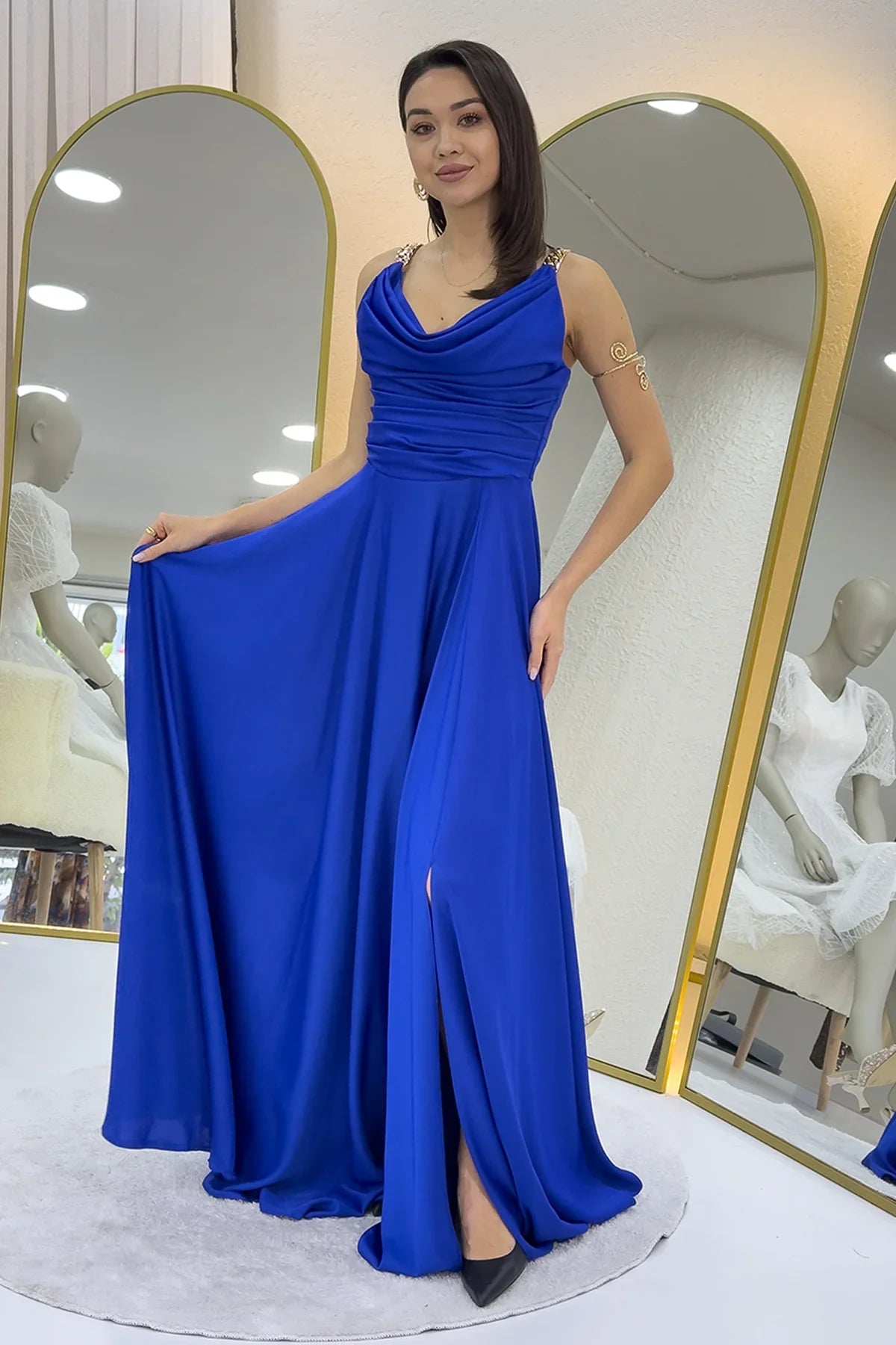 Saks Mavi Gold Askılı Ön Drapeli Saten Yırtmaçlı Abiye Elbise