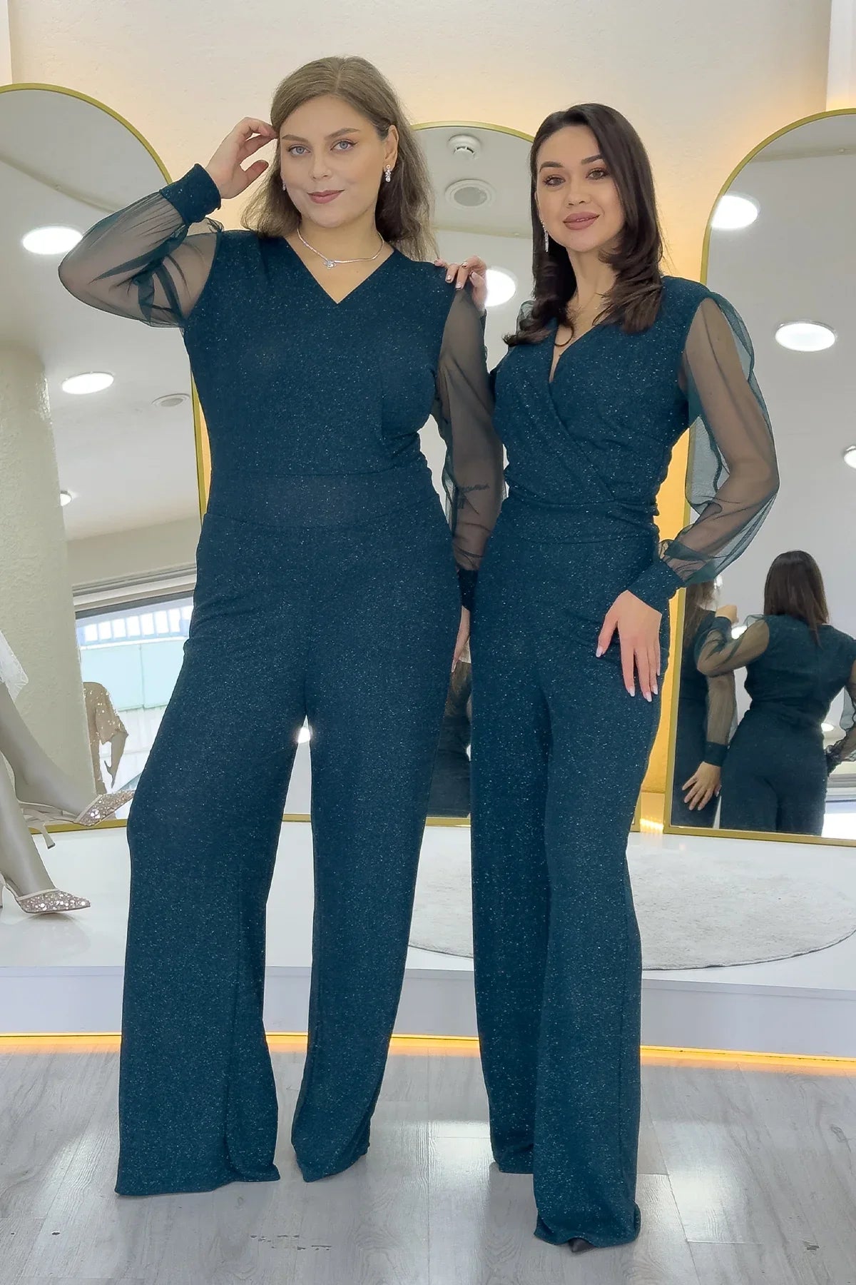 Zümrüt Yeşili Simli Kruvaze Yaka Tül Kol Abiye Tulum