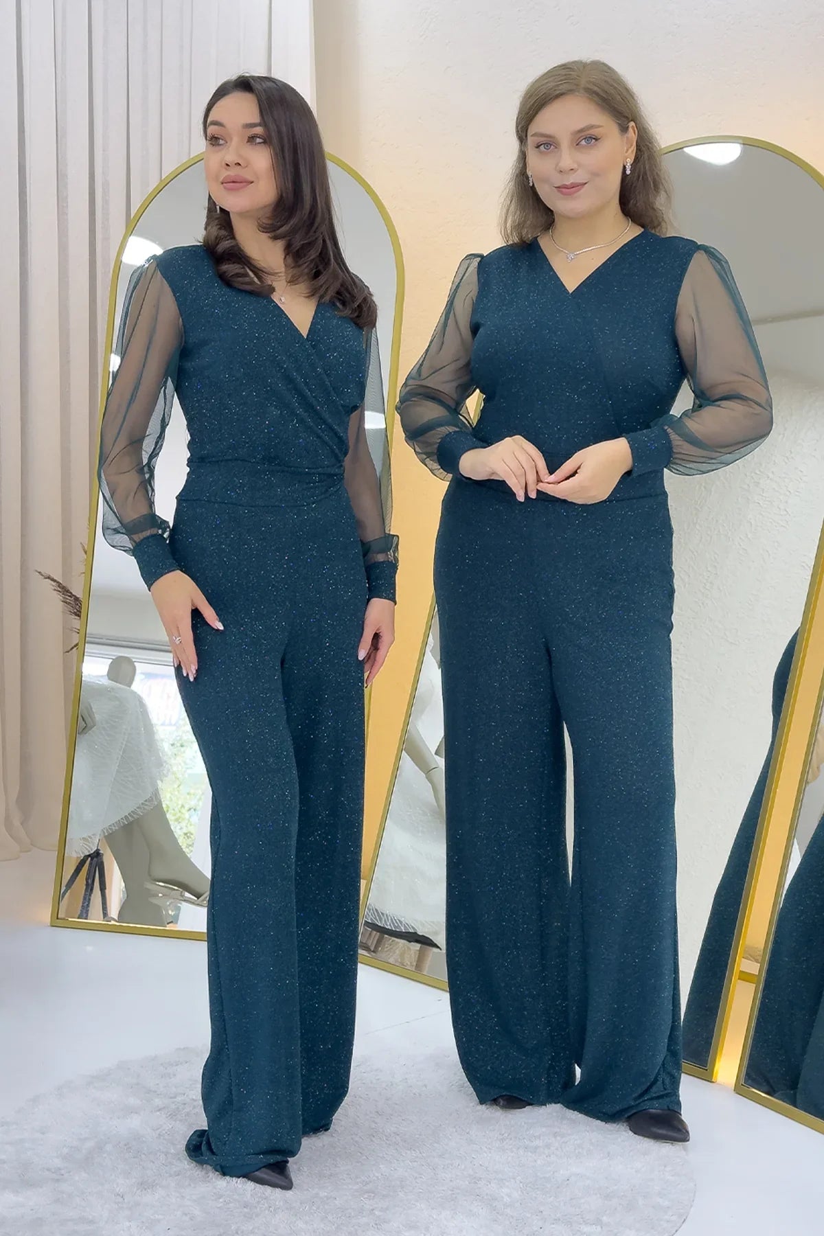 Zümrüt Yeşili Simli Kruvaze Yaka Tül Kol Abiye Tulum