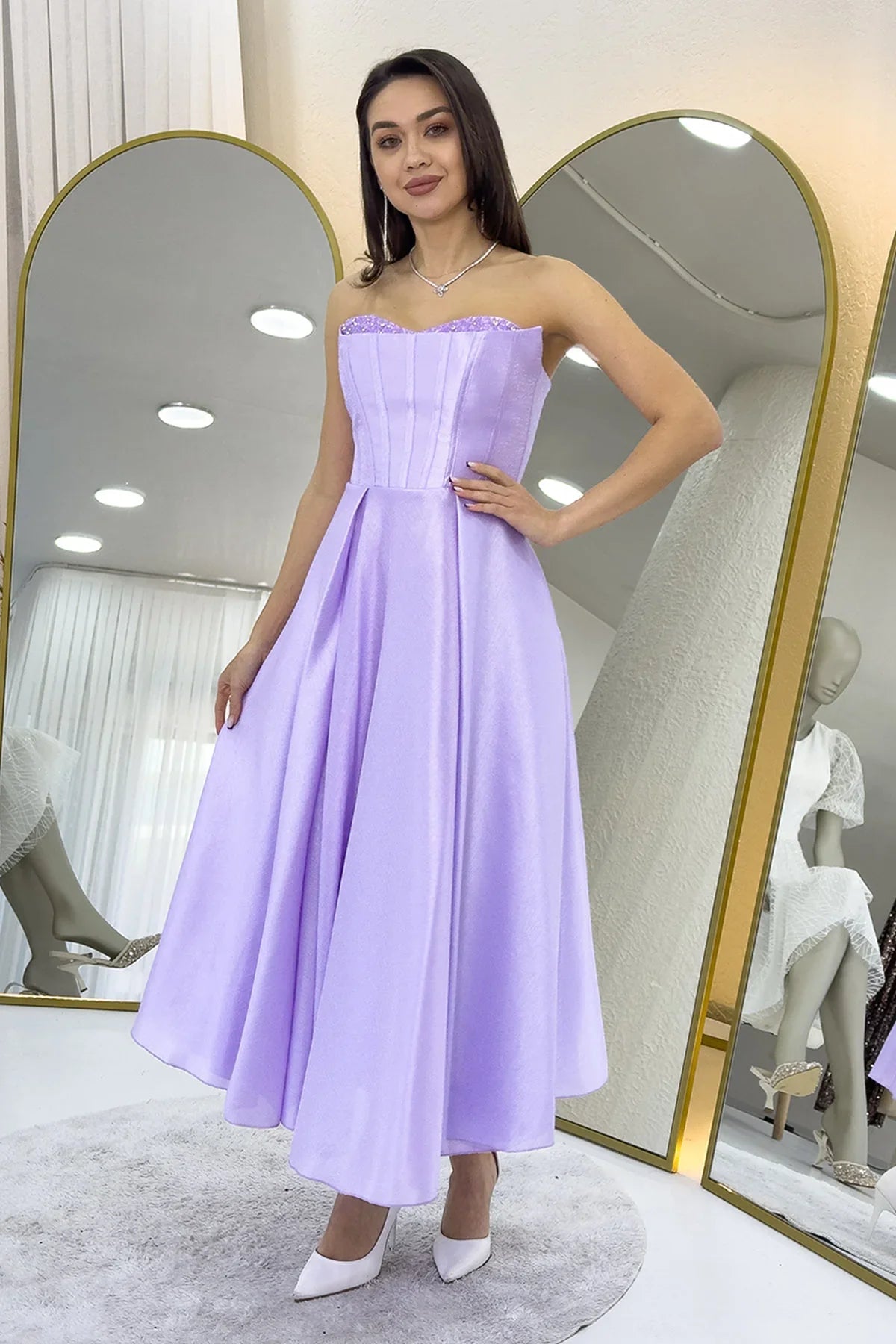 Lila Boncuk İşlemeli Straplez Korse Görünümlü Midi Boy Prenses Abiye Elbise