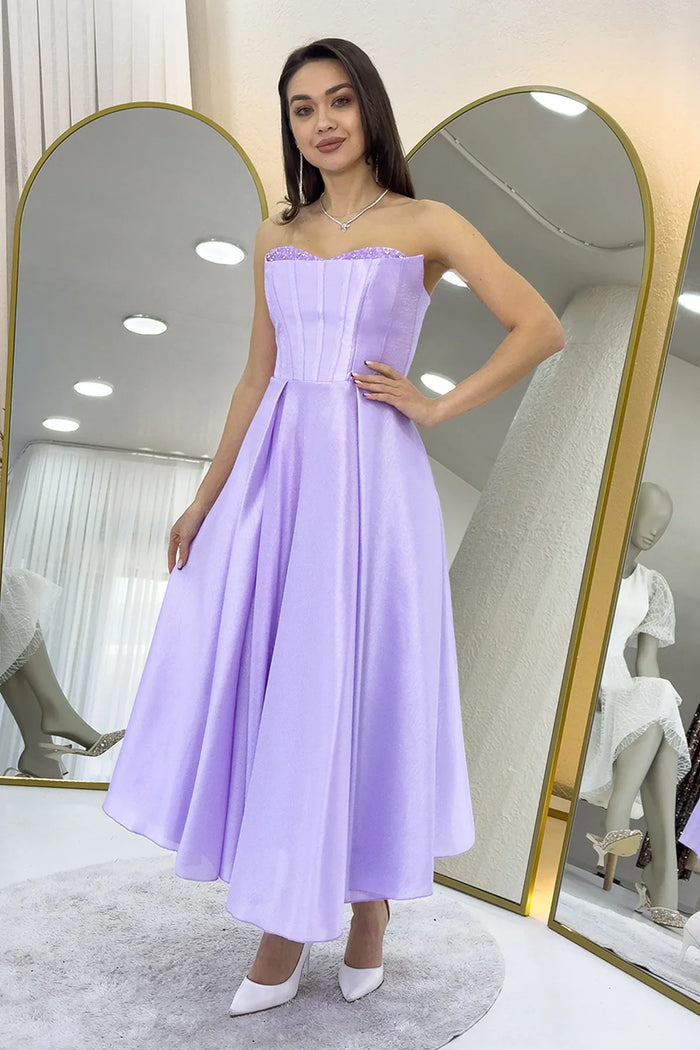 Lila Boncuk İşlemeli Straplez Korse Görünümlü Midi Boy Prenses Abiye Elbise