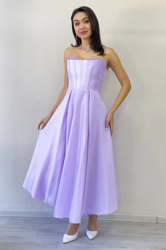 Lila Boncuk İşlemeli Straplez Korse Görünümlü Midi Boy Prenses Abiye Elbise