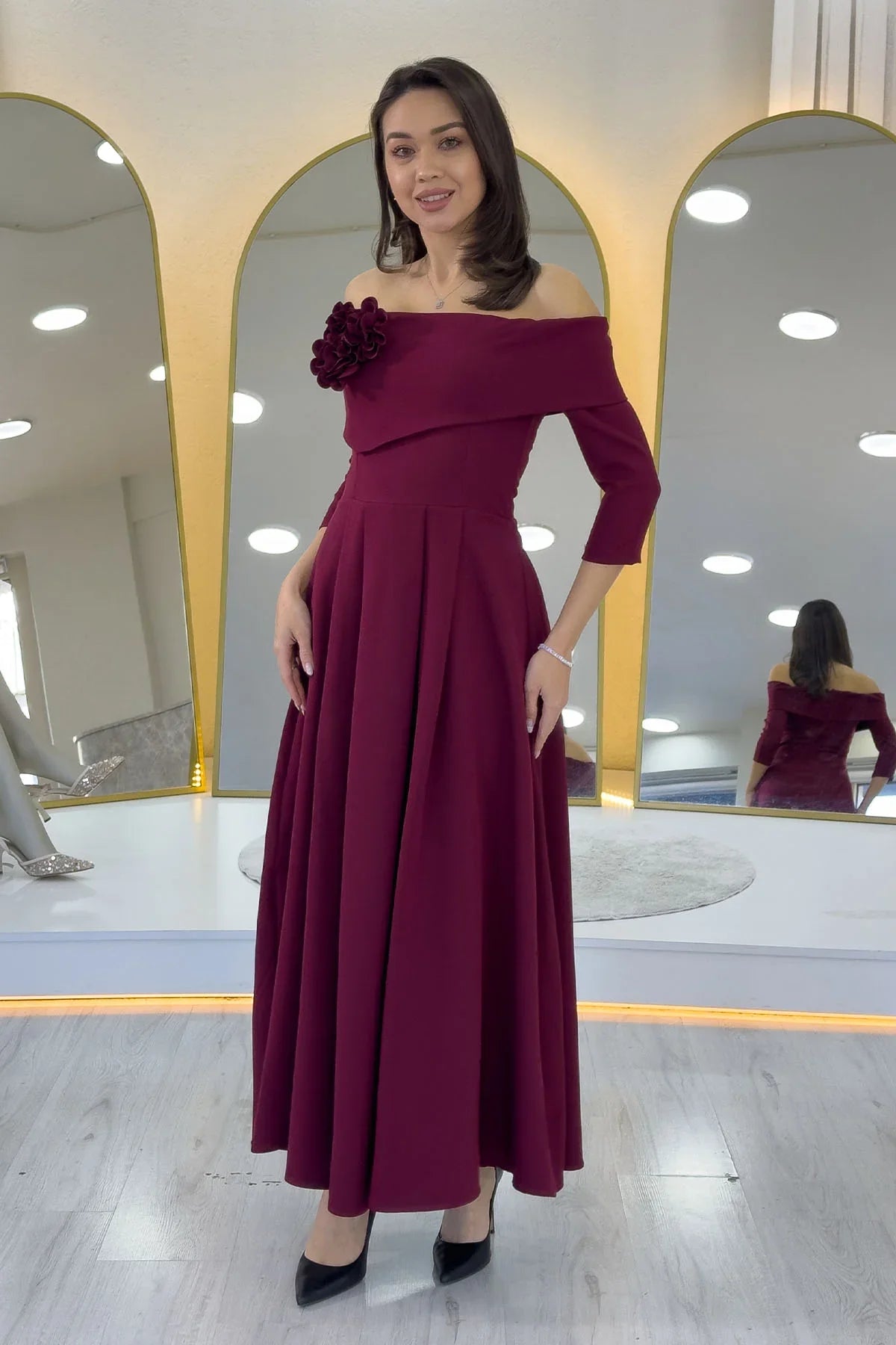 Kadın Bordo Çıkarılabilir Çiçek Detay Madonna Yaka Midi Boy Elbise 