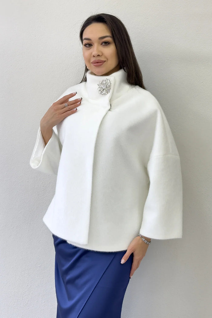 Beyaz Dik Yaka Taş Detaylı Abiye Kürk