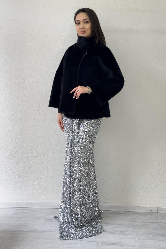 Siyah Dik Yaka Taş Detaylı Abiye Kürk