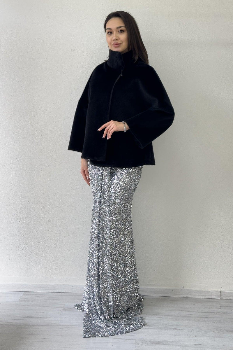 Siyah Dik Yaka Taş Detaylı Abiye Kürk