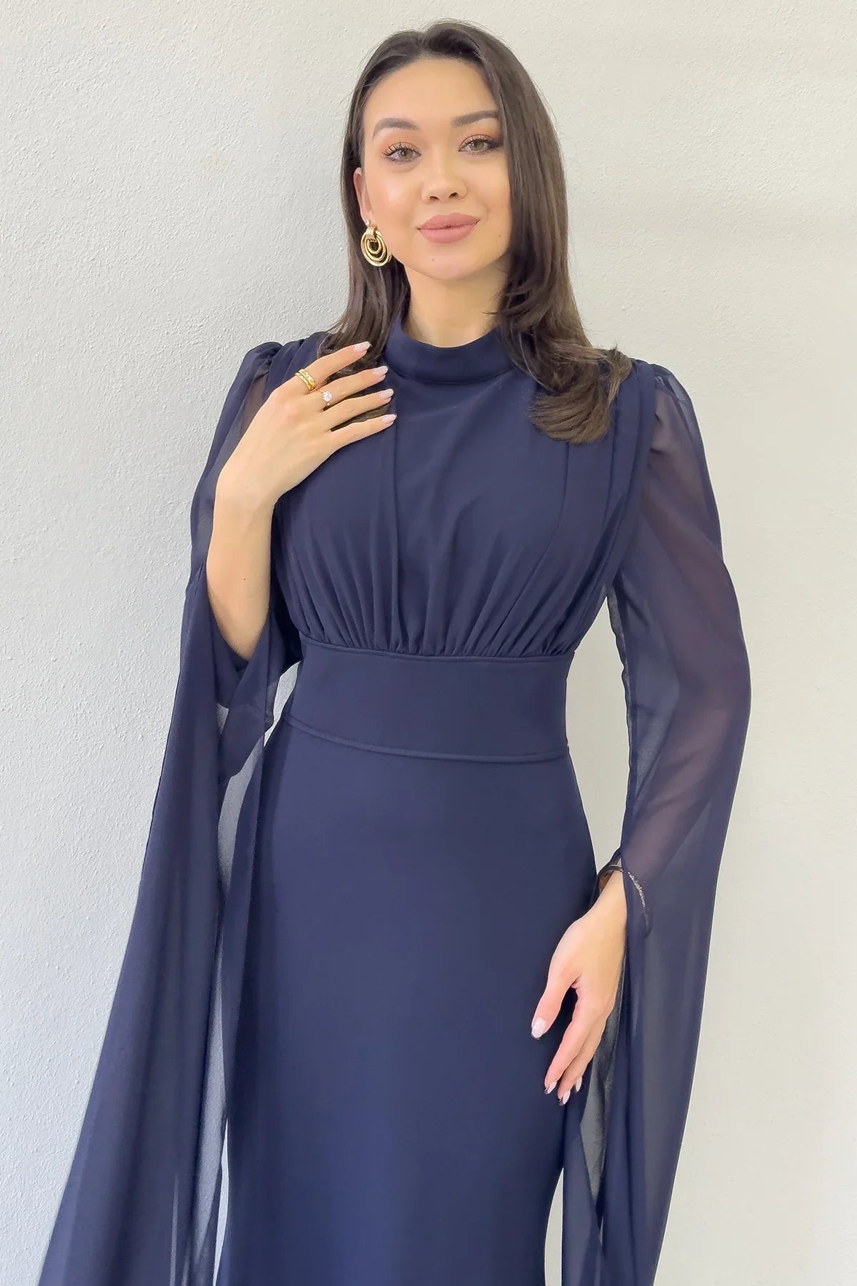 Lacivert Şifon Pelerin Kol Dik Yaka Balık Abiye Elbise 