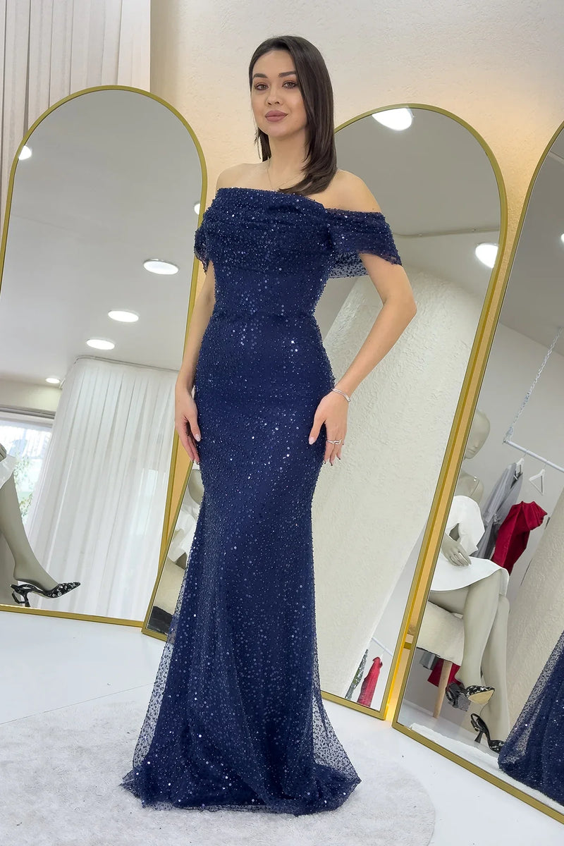 Lacivert Madonna Yaka Pul İşlemeli Balık Abiye Elbise 