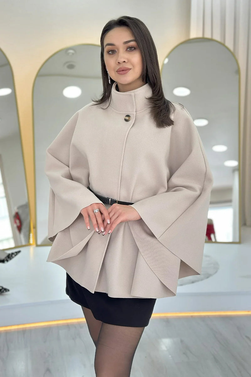 Bej Tek Düğmeli Kemerli Kaşe Panço 