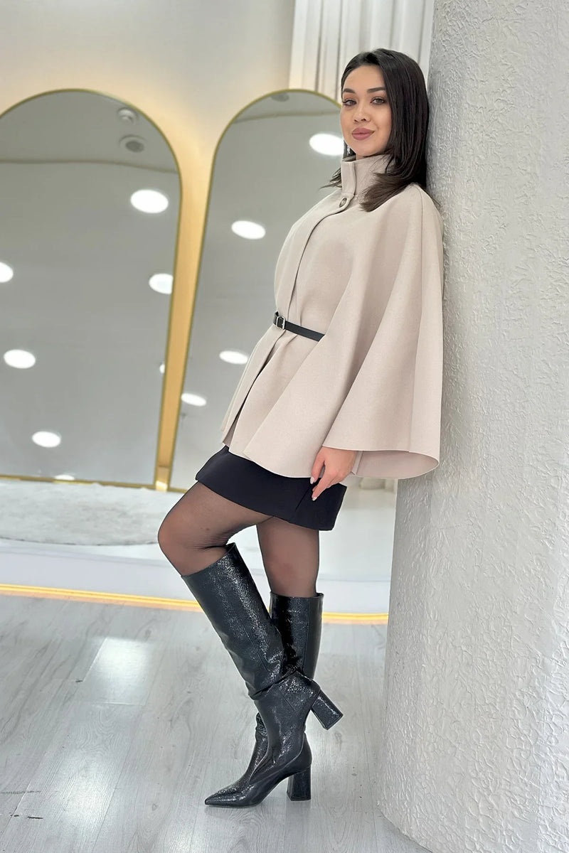 Bej Tek Düğmeli Kemerli Kaşe Panço 