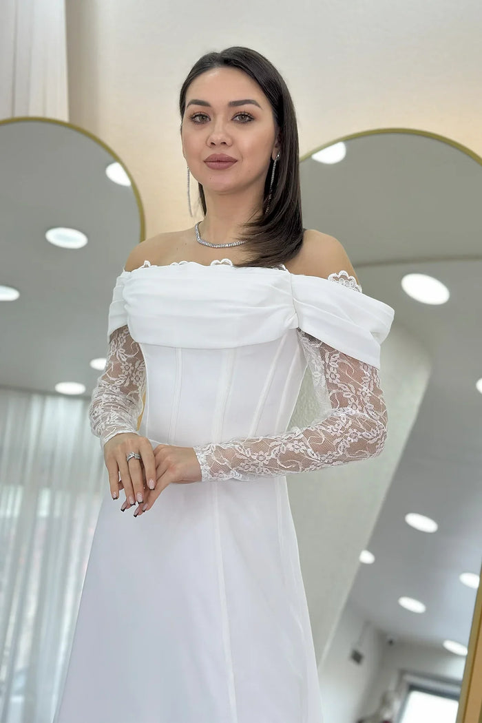 Beyaz Dantel Kollu Yırtmaçlı Tasarım Nikah Abiye Elbise 