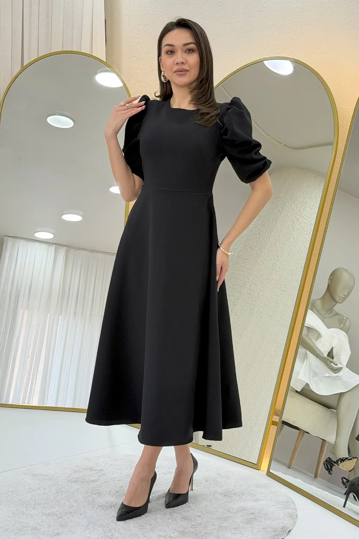 Siyah Balon Kol Midi Boy Volanlı Elbise