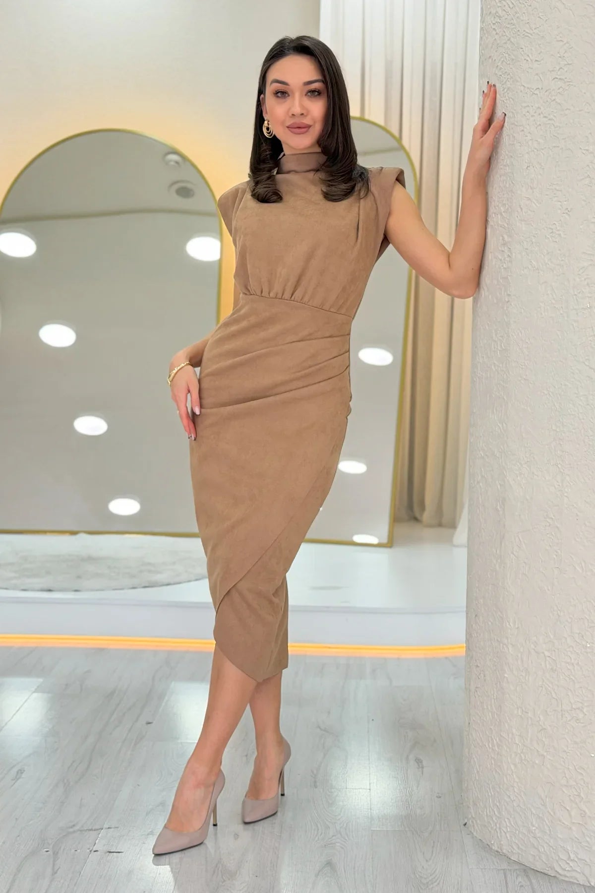 Kadın Vizon Vatkalı Drape Detaylı Süet Elbise 