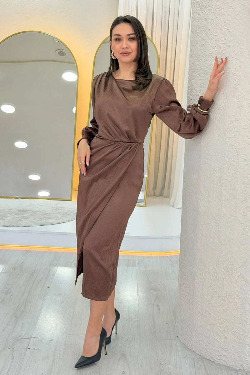 Taba Saten Drape Detaylı Yırtmaçlı Abiye Elbise 