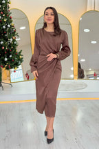 Taba Saten Drape Detaylı Yırtmaçlı Abiye Elbise 