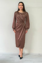 Taba Saten Drape Detaylı Yırtmaçlı Abiye Elbise 