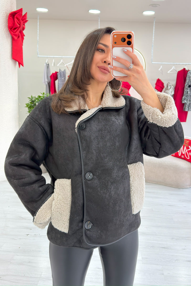 Siyah İçi Kürklü Suni Deri Çift Cepli Ceket 