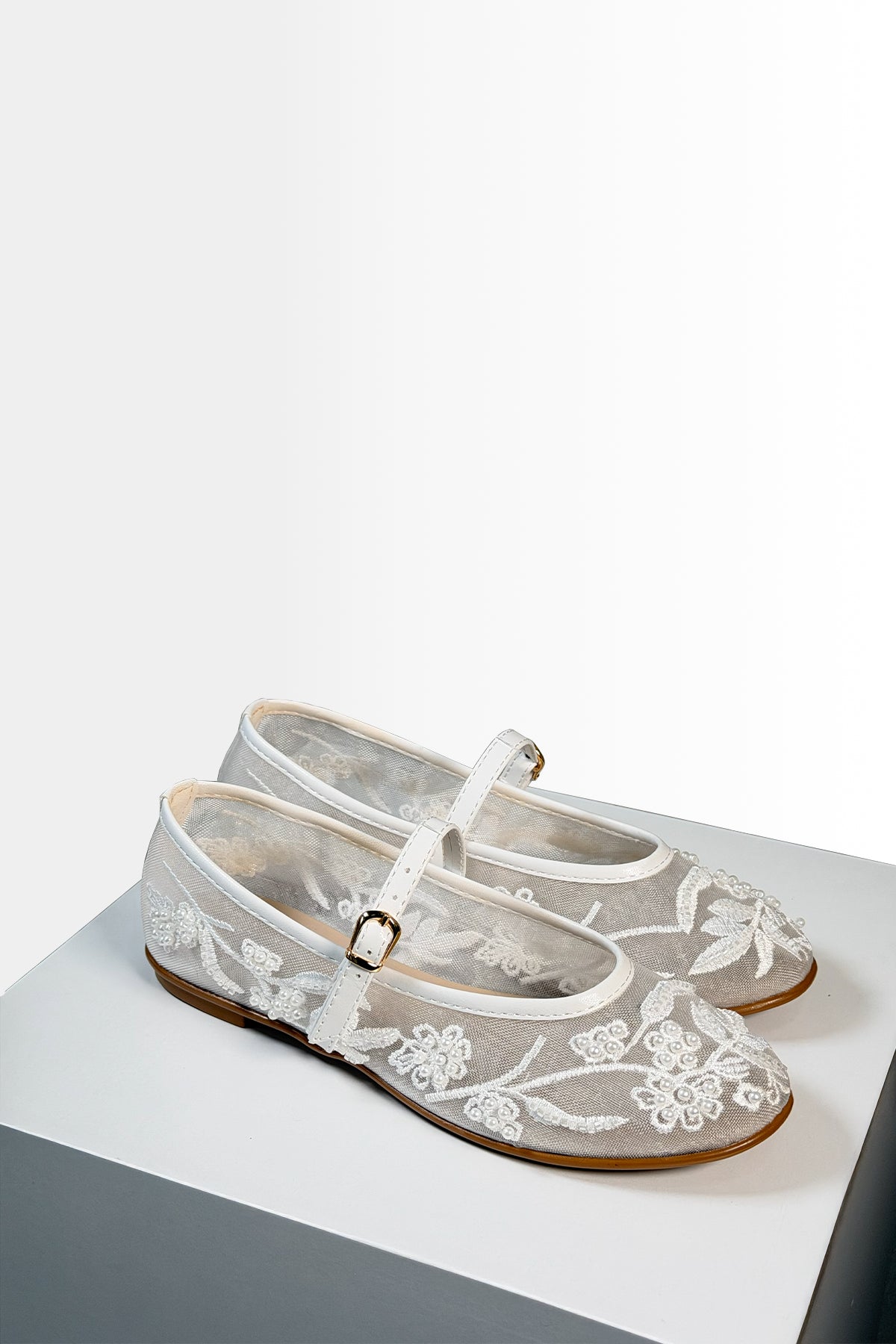 Kadın Beyaz İnci Detaylı Transparan Babet