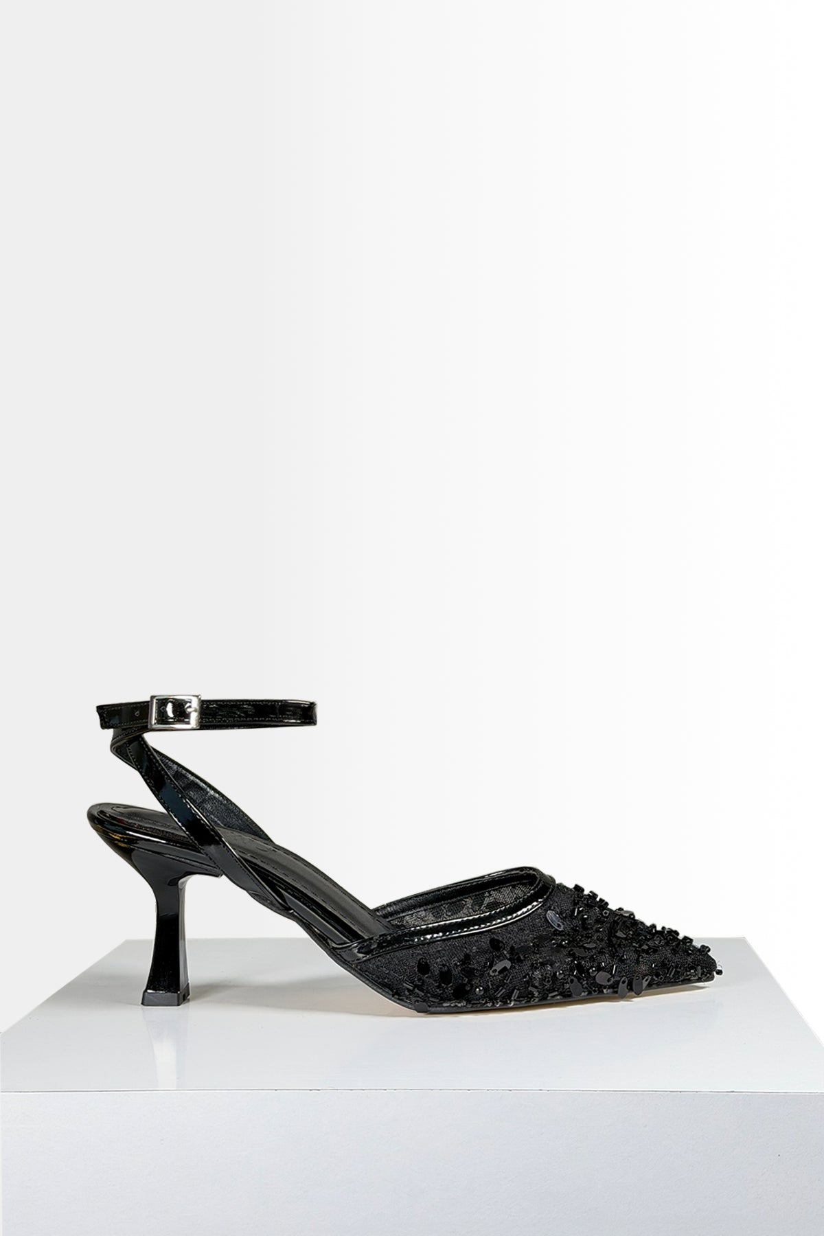 Kadın Siyah Boncuk İşlemeli Topuklu Abiye Ayakkabı 