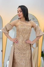 Kadın Gold Saten Kuyruklu Çıkarılabilir Kol Detaylı Abiye Elbise 