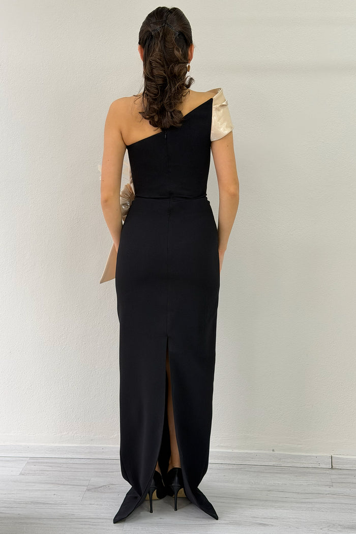 Kadın Tek Omuz Bej Şeritli Gül Detaylı Balık Abiye Elbise