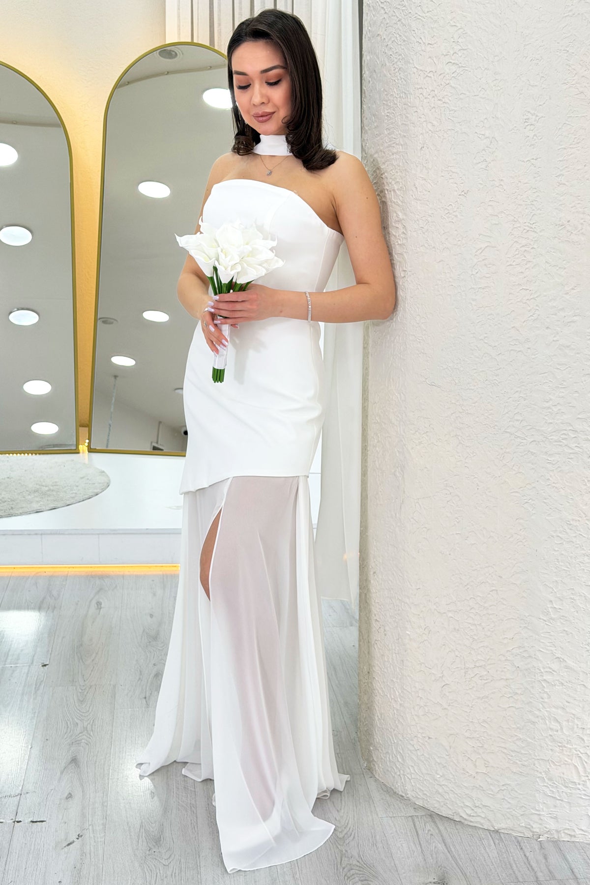 Beyaz Şal Detaylı Straplez Tül Etek Asimetrik Nikah Abiye Elbise 