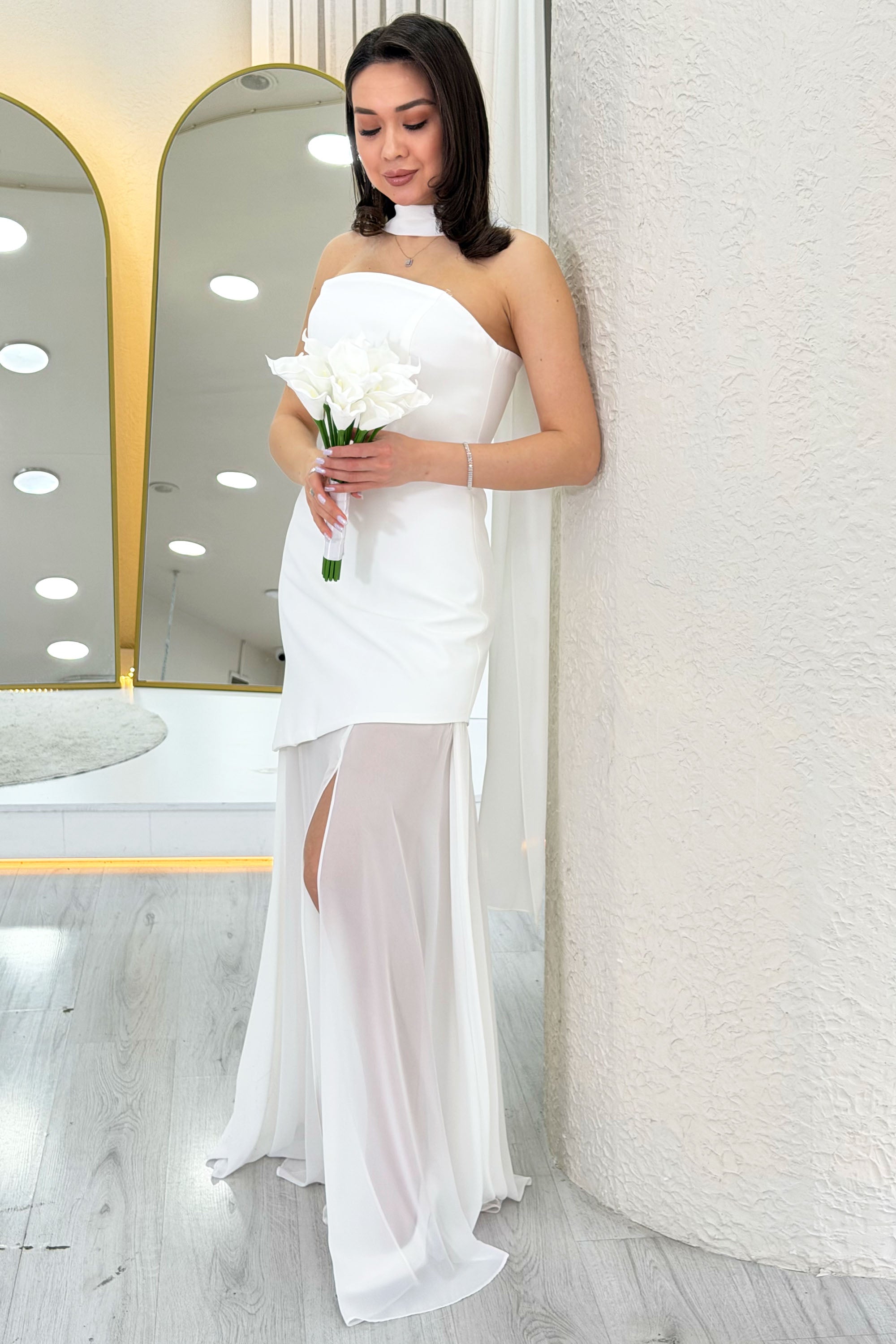 Beyaz Şal Detaylı Straplez Tül Etek Asimetrik Nikah Abiye Elbise 