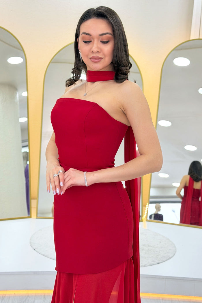 Kırmızı Şal Detaylı Straplez Tül Etek Asimetrik Abiye Elbise 