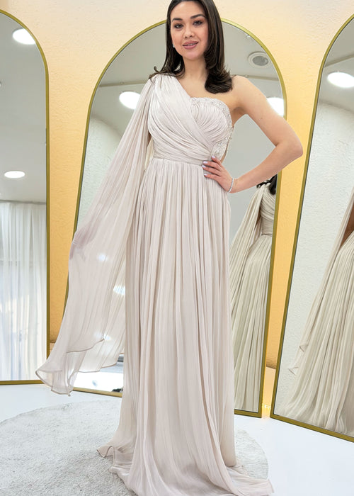 Bej Tek Omuz Pelerinli Drapeli Taş Detaylı Abiye Elbise