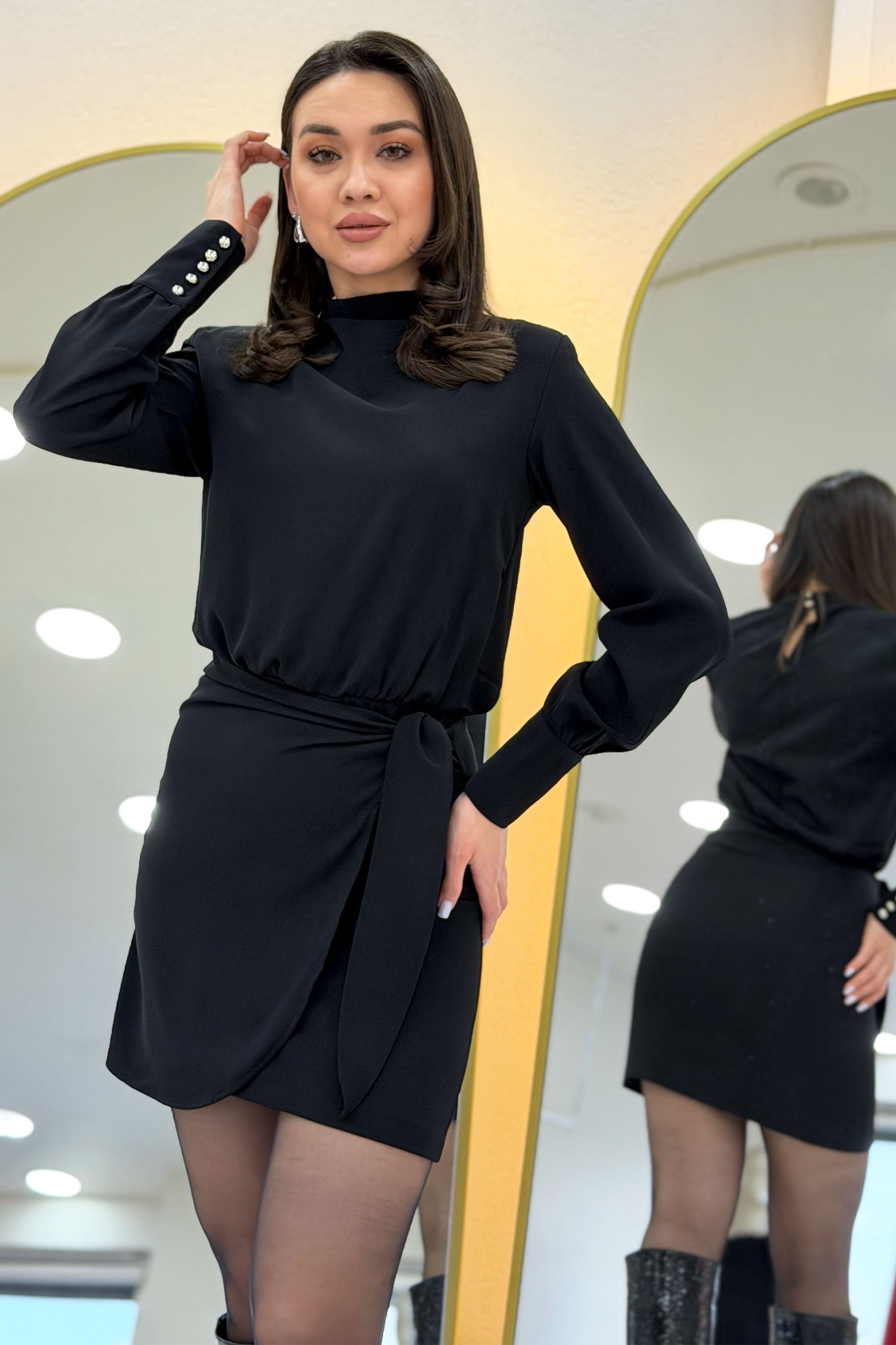 Siyah Vatkalı Uzun Kollu Kuşaklı Mini Elbise 