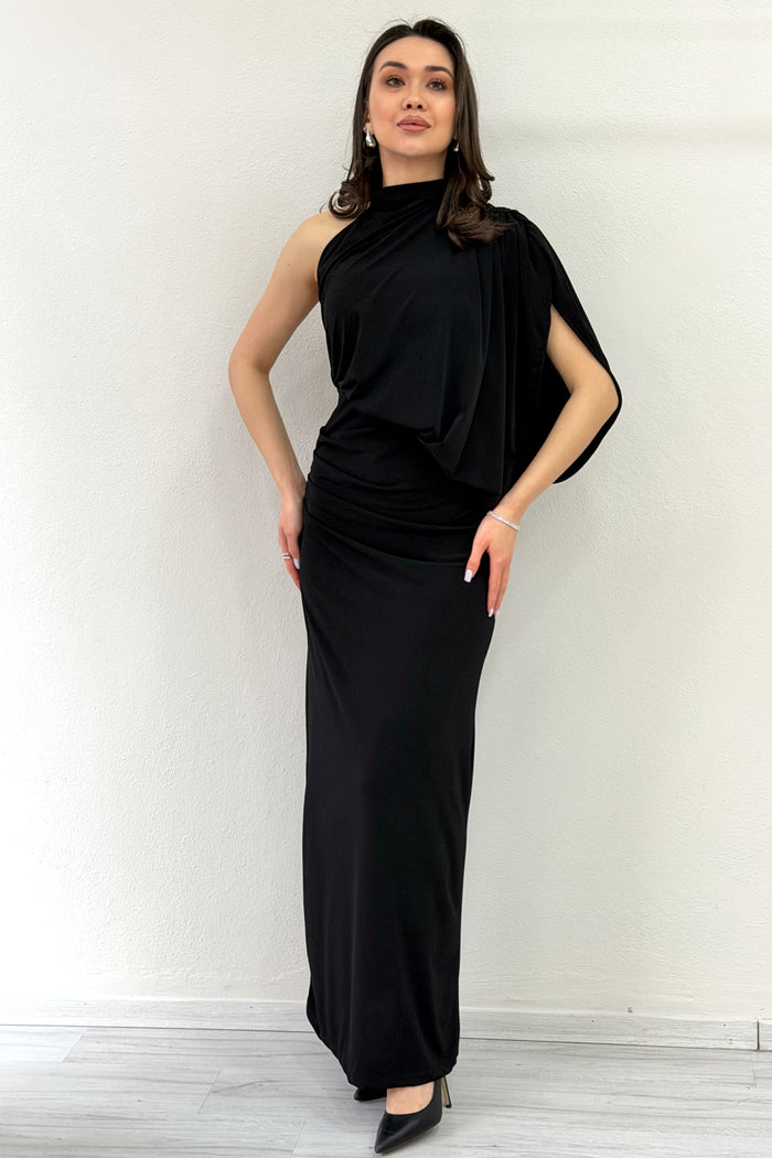 Siyah Tek Omuz Drape Detaylı Asimetrik Uzun Elbise 