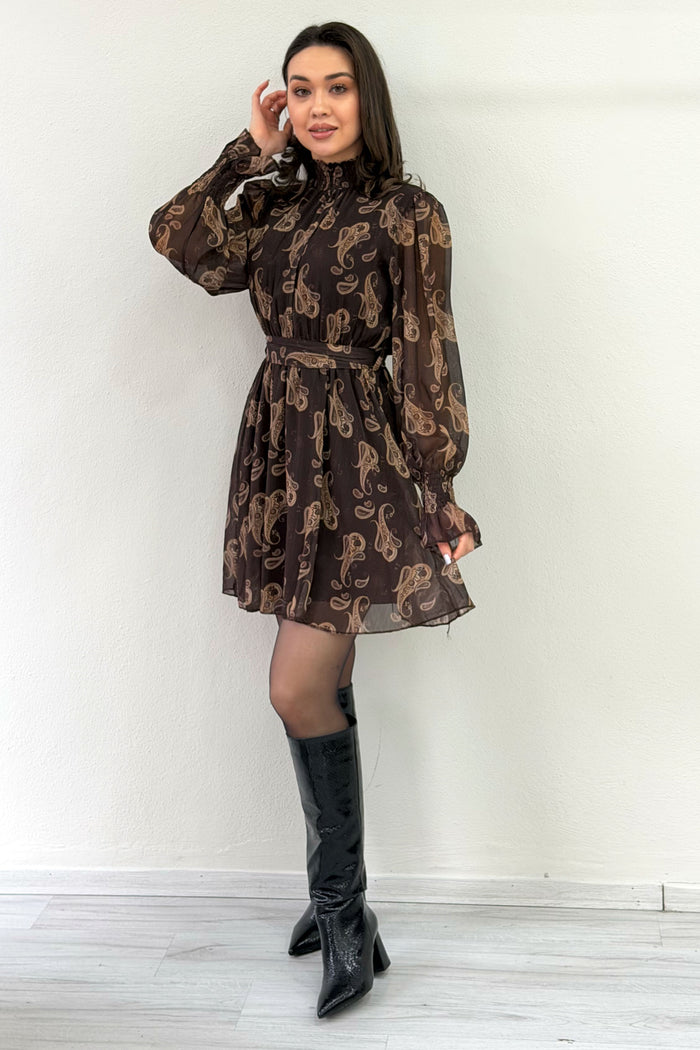 Kahverengi Şal Desenli Kuşaklı Şifon Mini  Elbise 